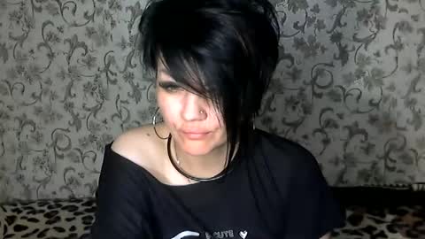 black_hot_01 online show from 09.20.25