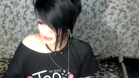 black_hot_01 online show from 09.24.25