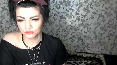 black_hot_01 online show from 11.13.25