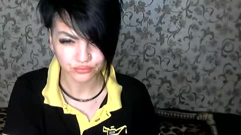 black_hot_01 online show from 11.16.25