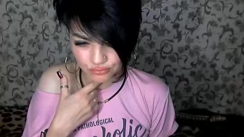 black_hot_01 online show from 11.23.25