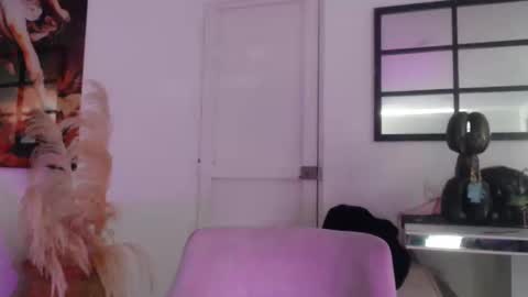 luisa  online show from 10.25.25