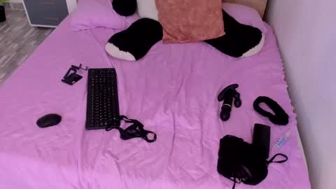 B L A C K  R O S E  online show from 04.20.26