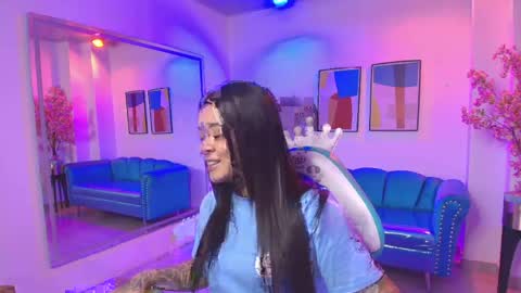 Snapshot of black_roseee chatting on 04.19.26 Rousse online show from 04.19.26
