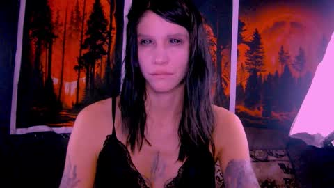 Snapshot of black_sswan chatting on 11.23.25 Kristin online show from 11.23.25