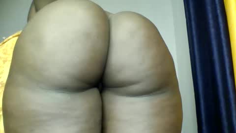 Snapshot of blackafrica2023 chatting on 12.20.25 black african online show from 12.20.25