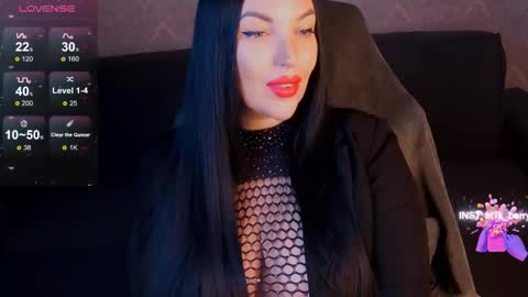 Snapshot of blackberry_star chatting on 12.14.25 blackberry_star online show from 12.14.25