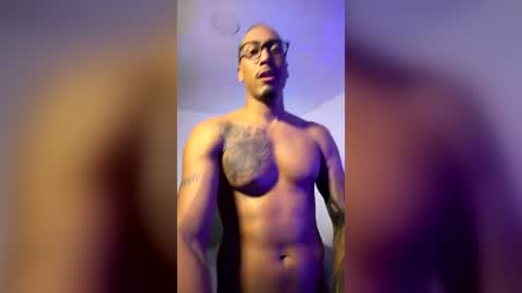 Snapshot of blackboy2874 chatting on 07.09.26 DWAYNE BELL online show from 07.09.26