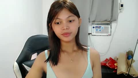 Snapshot of blackmanika chatting on 11.13.25 blackmanika online show from 11.13.25