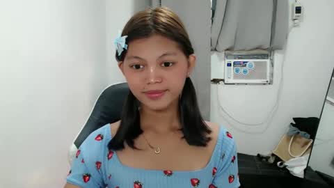 Snapshot of blackmanika chatting on 11.22.25 blackmanika online show from 11.22.25