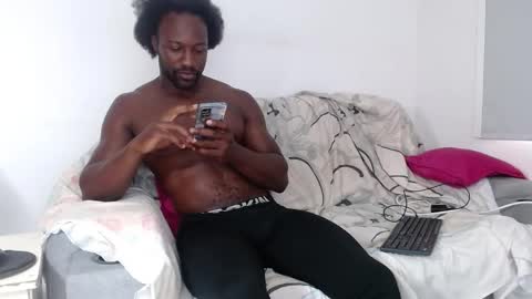 Twtter 1MikeBeckford            Onlyfns beckfordmike online show from 02.09.26