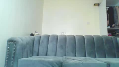 Snapshot of blackprincess25 chatting on 11.04.25 Lorraine online show from 11.04.25