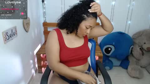 Snapshot of blackqueen_18 chatting on 12.09.24 blackqueen_18 online show from 12.09.24