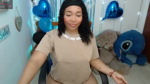 Snapshot of blackqueen_18 chatting on 12.29.24 blackqueen_18 online show from 12.29.24