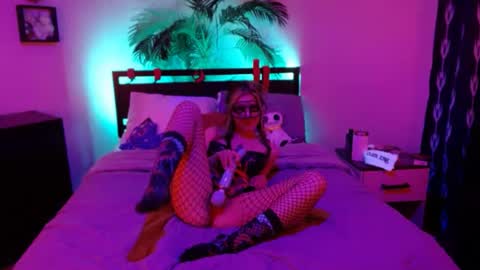 Roselina online show from 12.16.24