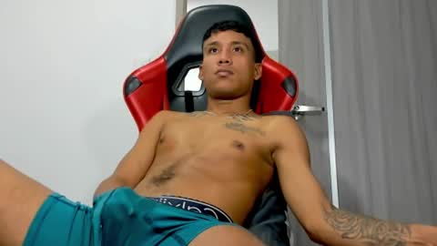 Snapshot of blacksex_boy chatting on 02.17.26 Marlon online show from 02.17.26