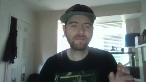 Snapshot of blackvswhite2022 chatting on 01.10.25 blackvswhite2022 online show from 01.10.25