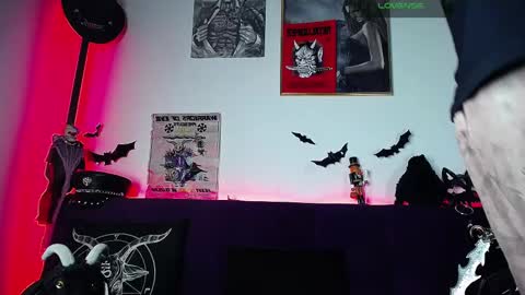 Snapshot of blackwolf_6 chatting on 11.03.25 Dave online show from 11.03.25