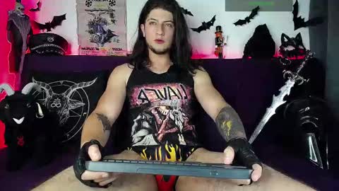 Snapshot of blackwolf_6 chatting on 11.04.25 Dave online show from 11.04.25