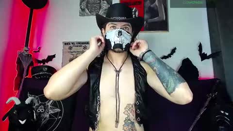 Snapshot of blackwolf_6 chatting on 11.16.25 Dave online show from 11.16.25