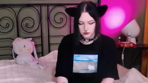 blacky_tea online show from 10.25.25