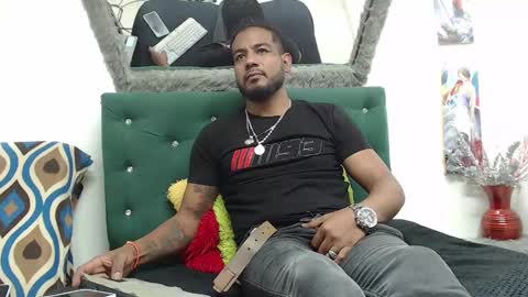 Snapshot of blade_foxx chatting on 01.03.25 Richard online show from 01.03.25