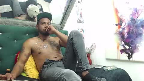 Snapshot of blade_foxx chatting on 01.06.25 Richard online show from 01.06.25