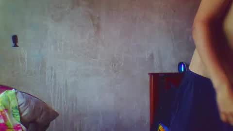 Snapshot of blade_sensual chatting on 10.24.25 blade_sensual online show from 10.24.25