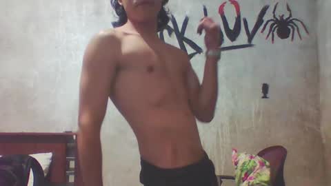 Snapshot of blade_sensual chatting on 10.26.25 blade_sensual online show from 10.26.25