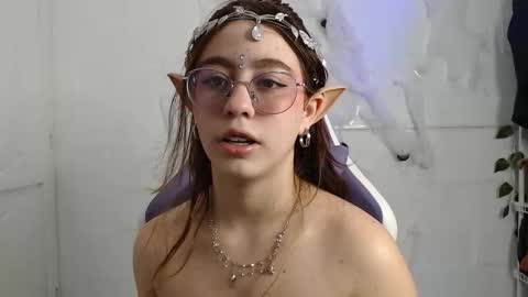 Snapshot of blairvicent chatting on 10.31.25 online show from 10.31.25