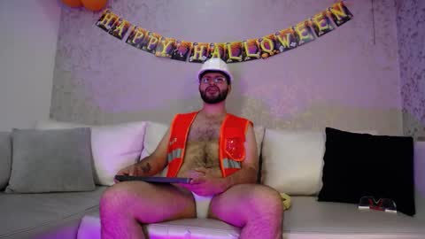 Snapshot of blake_gray_ chatting on 10.27.25 Blake  online show from 10.27.25