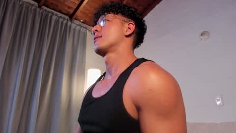 Snapshot of blake_levi chatting on 12.27.24 Blake Levi Independent Model online show from 12.27.24