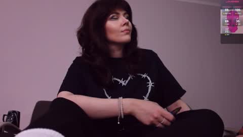 Snapshot of blake_luna chatting on 12.14.25 Britney online show from 12.14.25