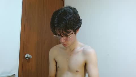 Snapshot of blakeshatter chatting on 12.15.24 blakeshatter online show from 12.15.24