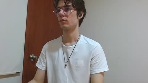 Snapshot of blakeshatter chatting on 01.03.25 blakeshatter online show from 01.03.25