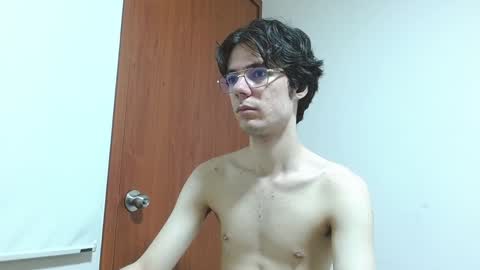 Snapshot of blakeshatter chatting on 01.03.25 blakeshatter online show from 01.03.25