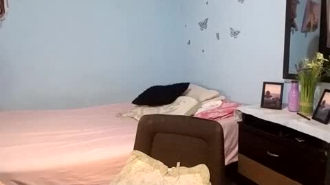 blakwhitebig21 online show from 02.20.25