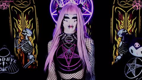 Snapshot of blasphemiangxrl chatting on 12.10.24 online show from 12.10.24