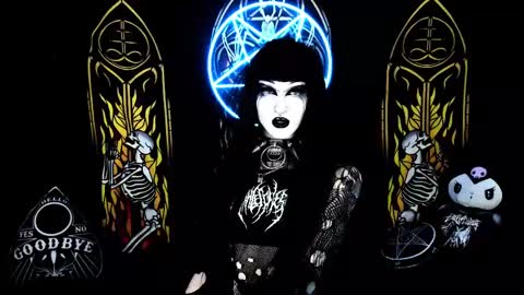 Snapshot of blasphemiangxrl chatting on 02.14.25 online show from 02.14.25