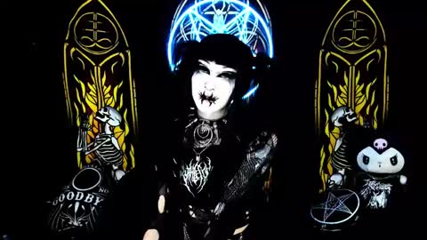 Snapshot of blasphemiangxrl chatting on 02.15.25 online show from 02.15.25