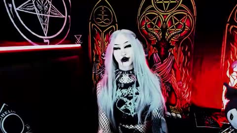 Snapshot of blasphemiangxrl chatting on 11.14.25 online show from 11.14.25