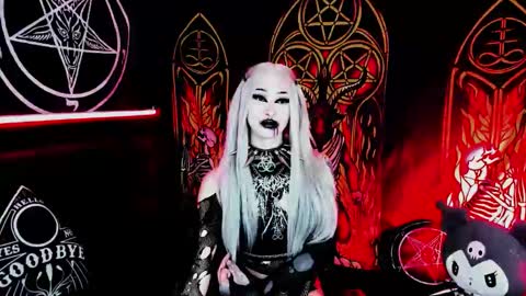 Snapshot of blasphemiangxrl chatting on 11.28.25 online show from 11.28.25