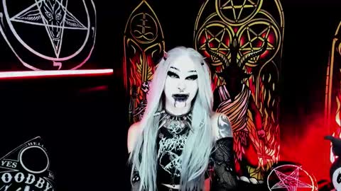 Snapshot of blasphemiangxrl chatting on 12.14.25 online show from 12.14.25