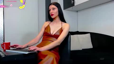 Snapshot of blazeamanda chatting on 10.07.25 Goddess Blaze online show from 10.07.25