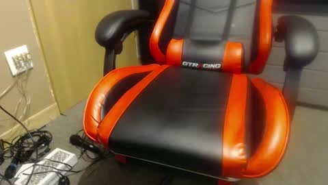 Snapshot of blazingslow chatting on 12.19.24 blazingslow online show from 12.19.24