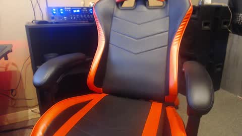 Snapshot of blazingslow chatting on 01.18.25 blazingslow online show from 01.18.25