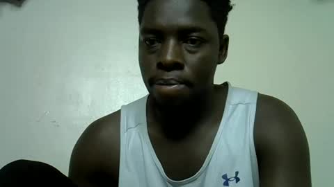 Snapshot of blesse_mixed chatting on 12.02.25 Black brown online show from 12.02.25