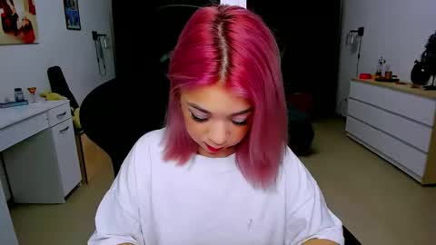 Snapshot of blinkofeyess chatting on 12.03.24 Nicole online show from 12.03.24