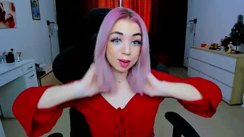 Snapshot of blinkofeyess chatting on 01.05.25 Nicole online show from 01.05.25