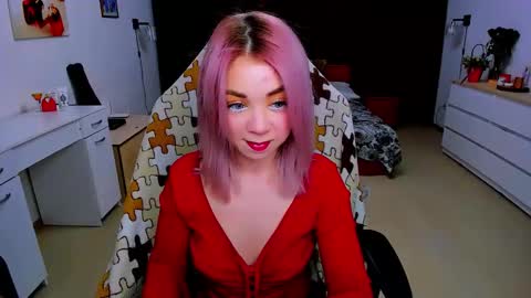 Snapshot of blinkofeyess chatting on 01.30.25 Nicole online show from 01.30.25